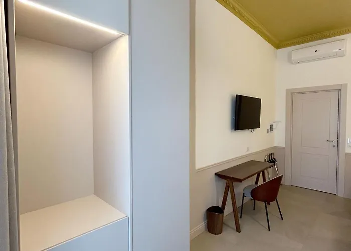 Astom アパート ローマ